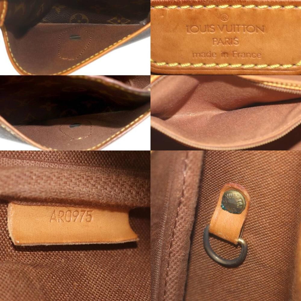 Louis Vuitton Shoulder Bags