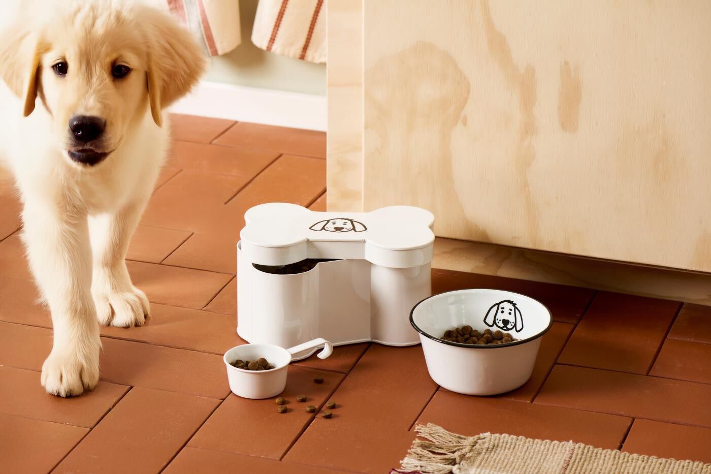 D&aring;se formet k&oslash;dben hundemotiv og m&aring;leb&aelig;ger