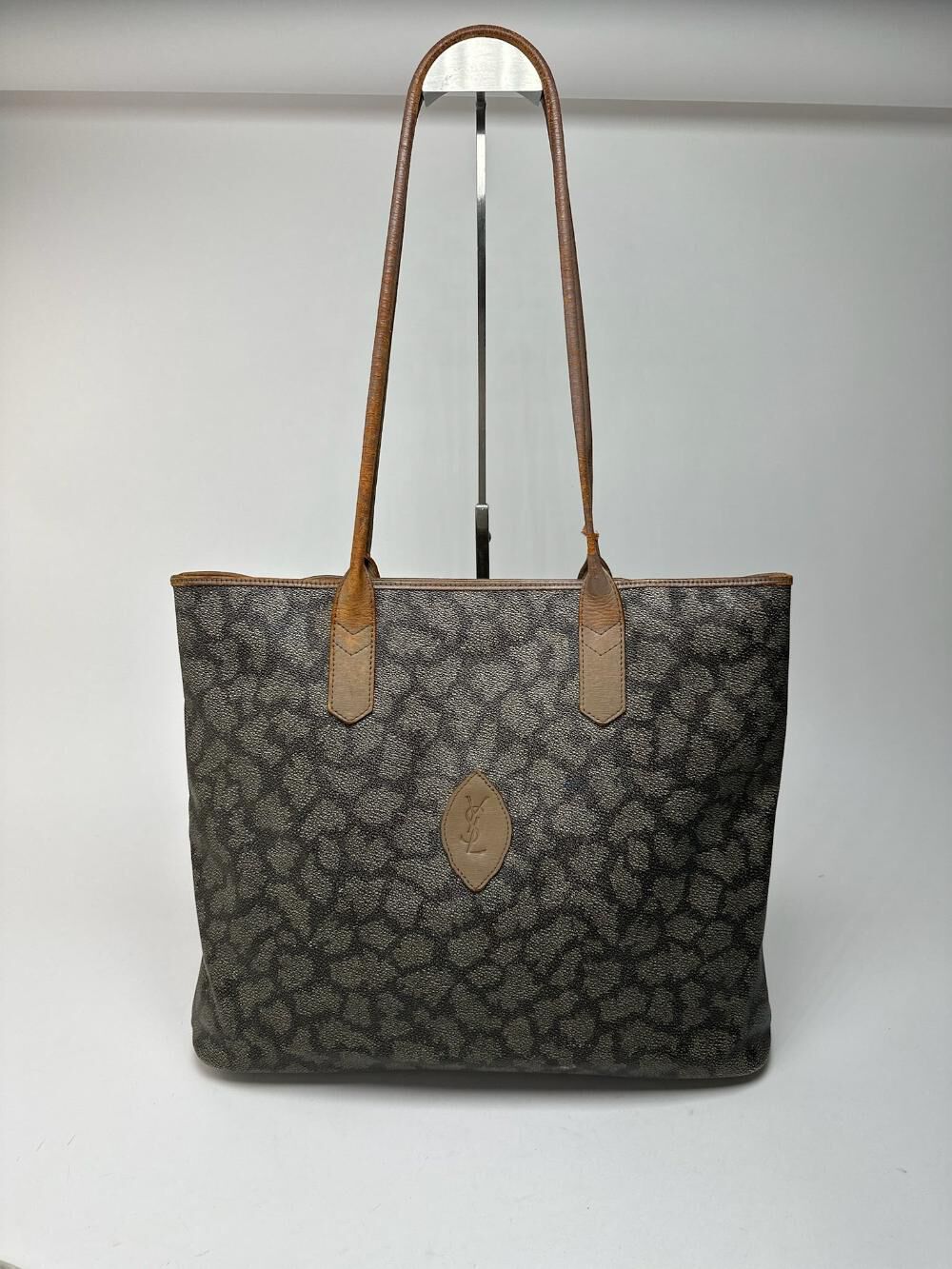 Yves Saint Laurent Tote