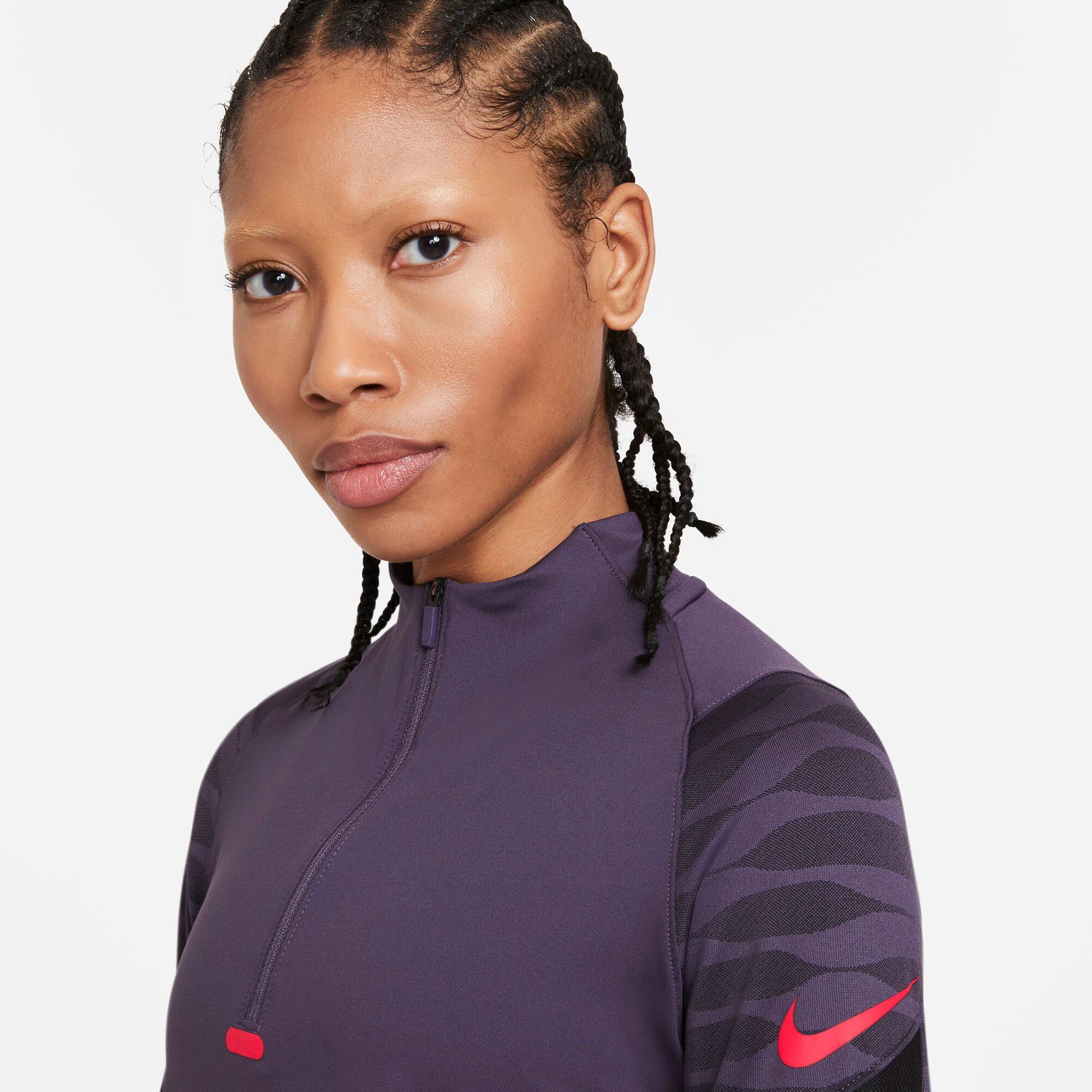 Dri-FIT strike tr&aelig;ningstr&oslash;je