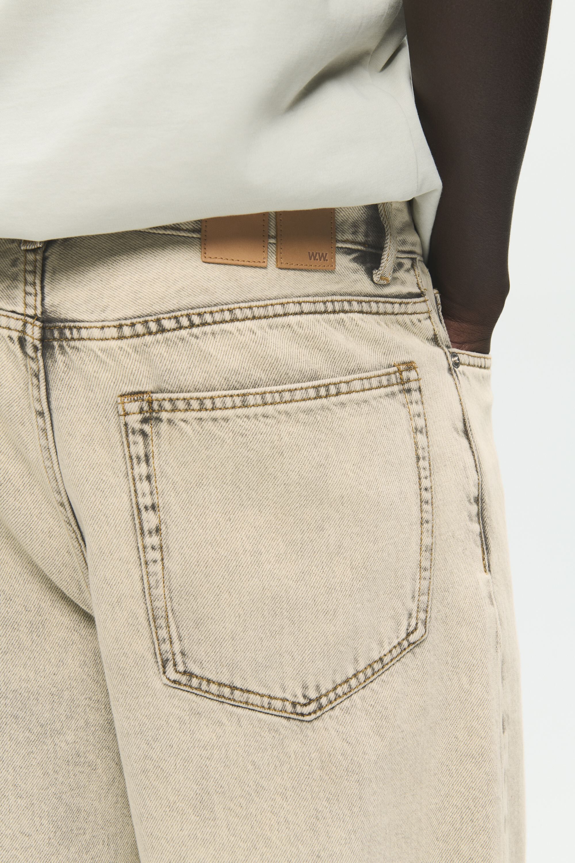 WWType 16 jorts 25379