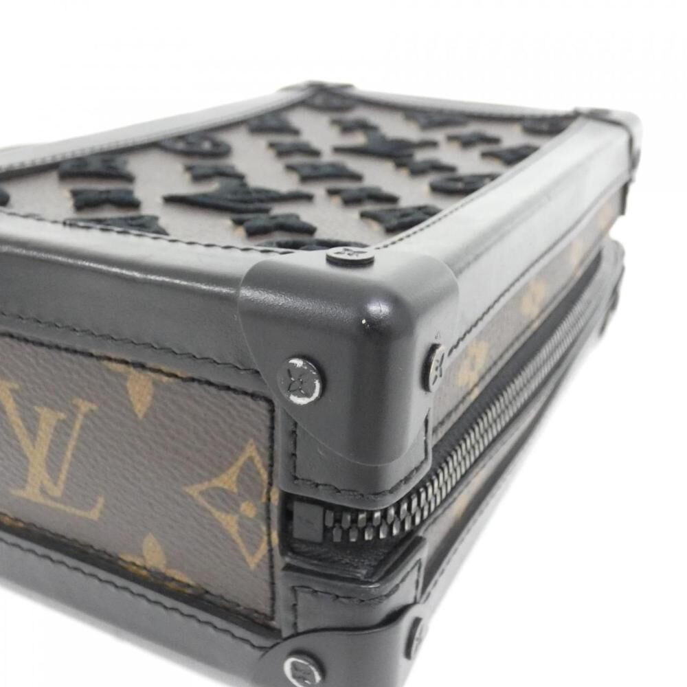 Louis Vuitton Shoulder Bags