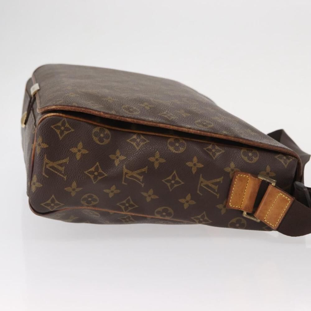 Louis Vuitton Messenger