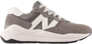 57/40 Sneakers