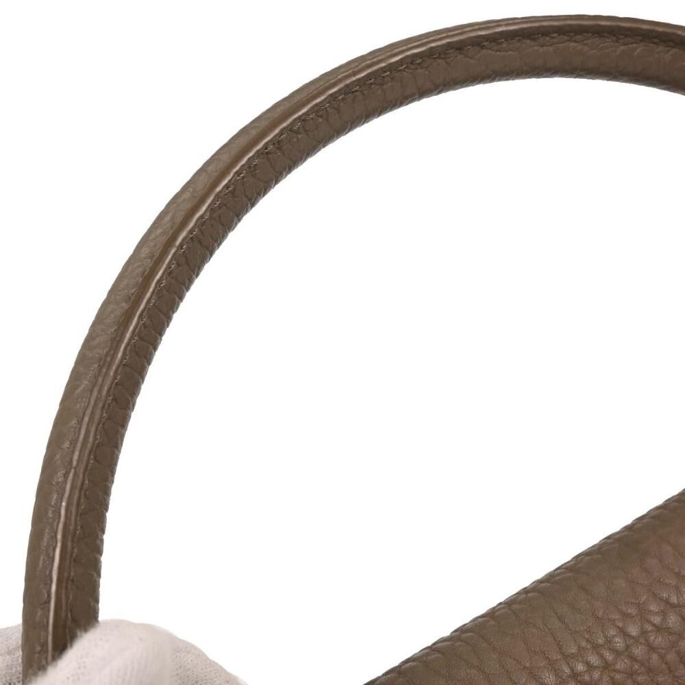 C&eacute;line Trapeze