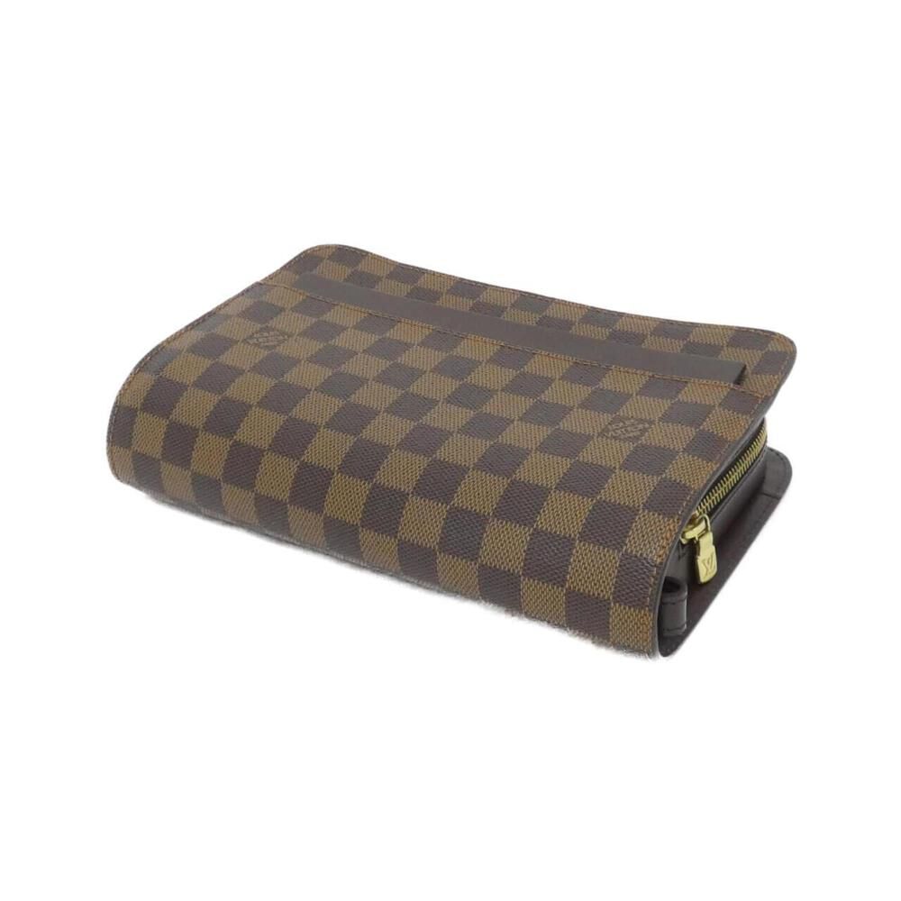 Louis Vuitton Clutch