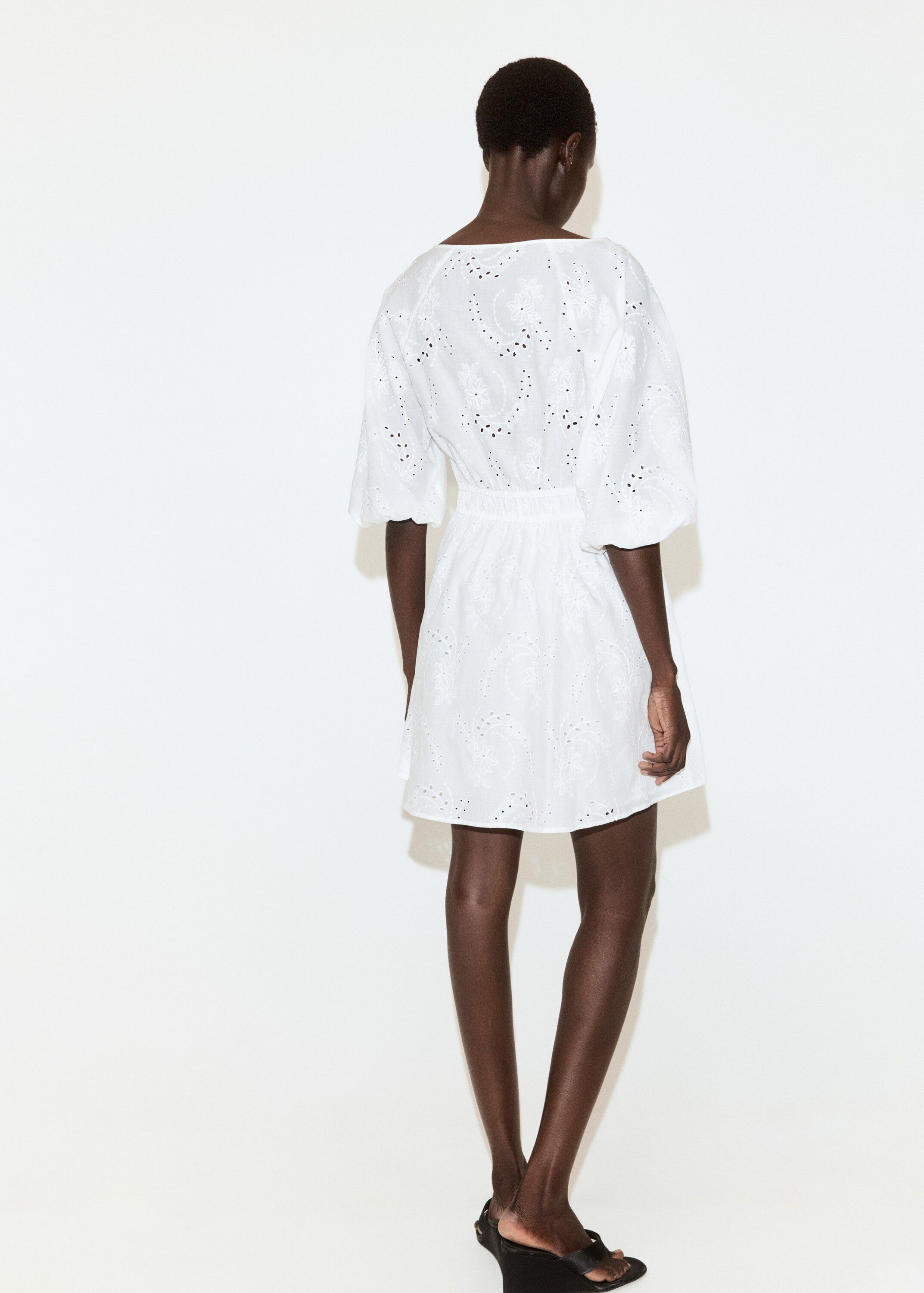 Embroidered short dress