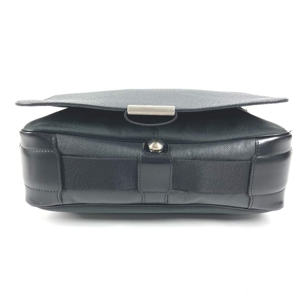 Louis Vuitton District