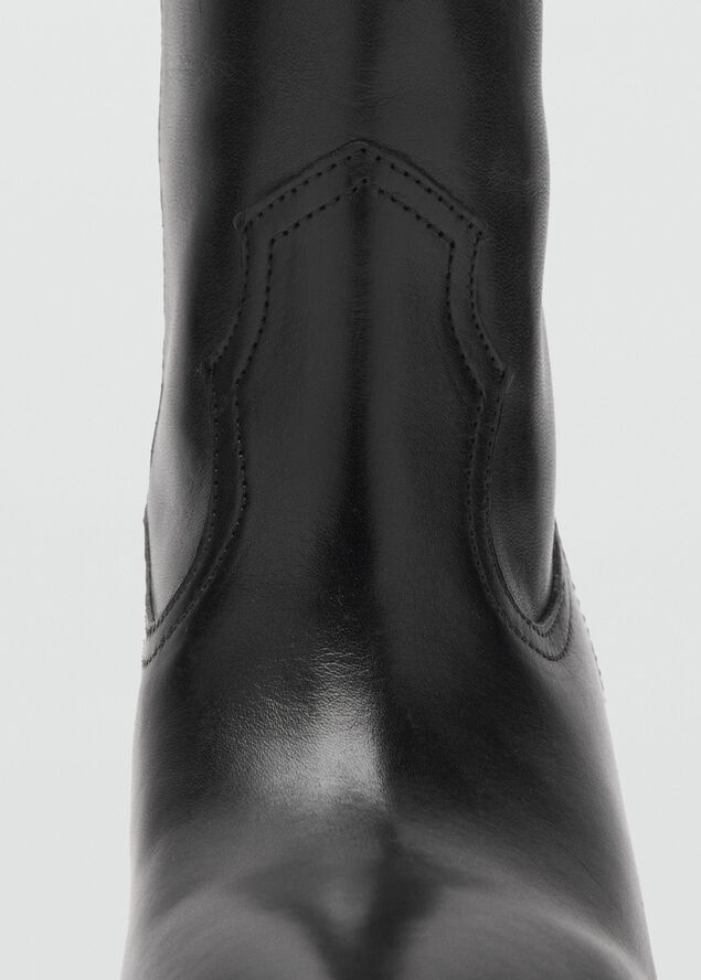 Heel leather boot