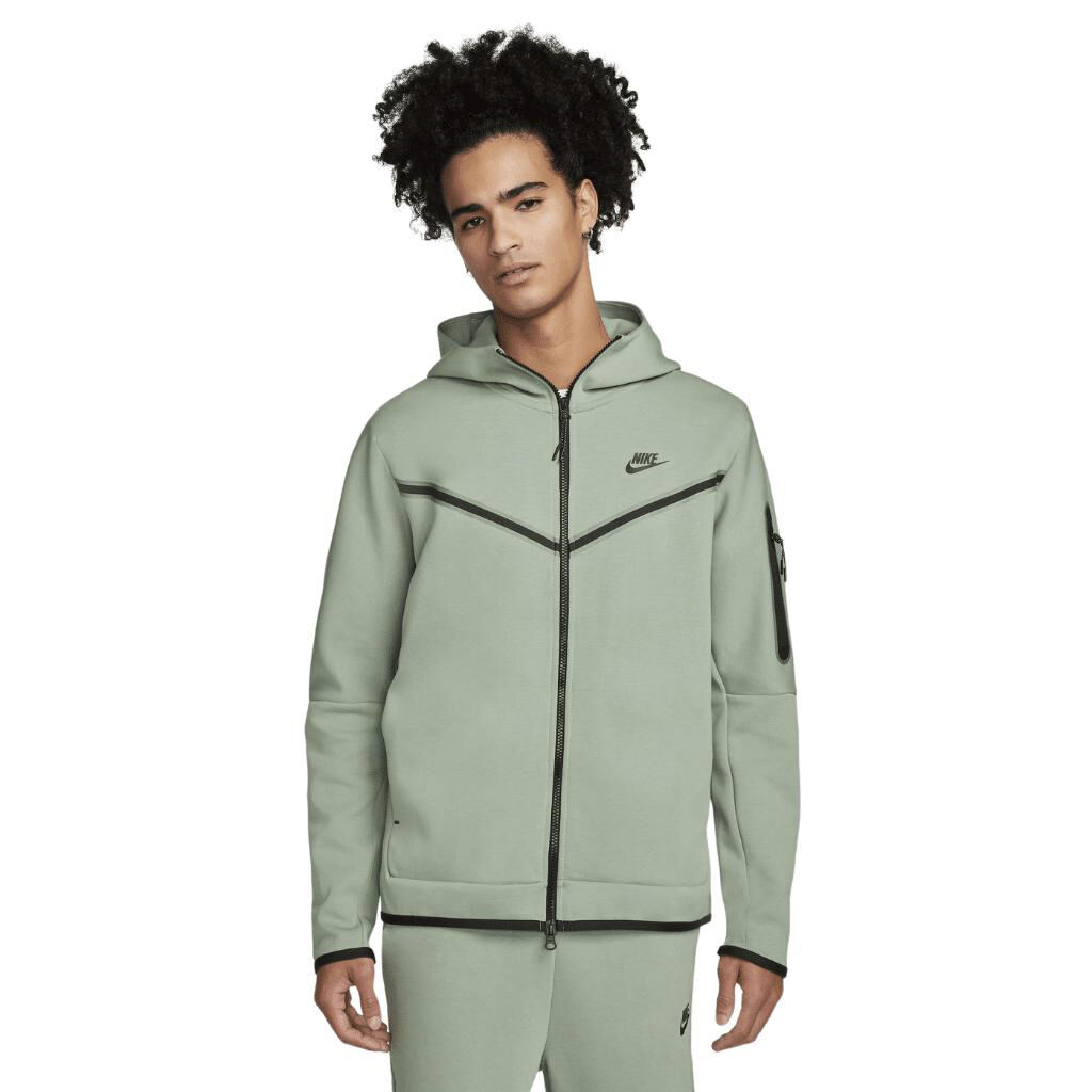 sportswear tech fleece