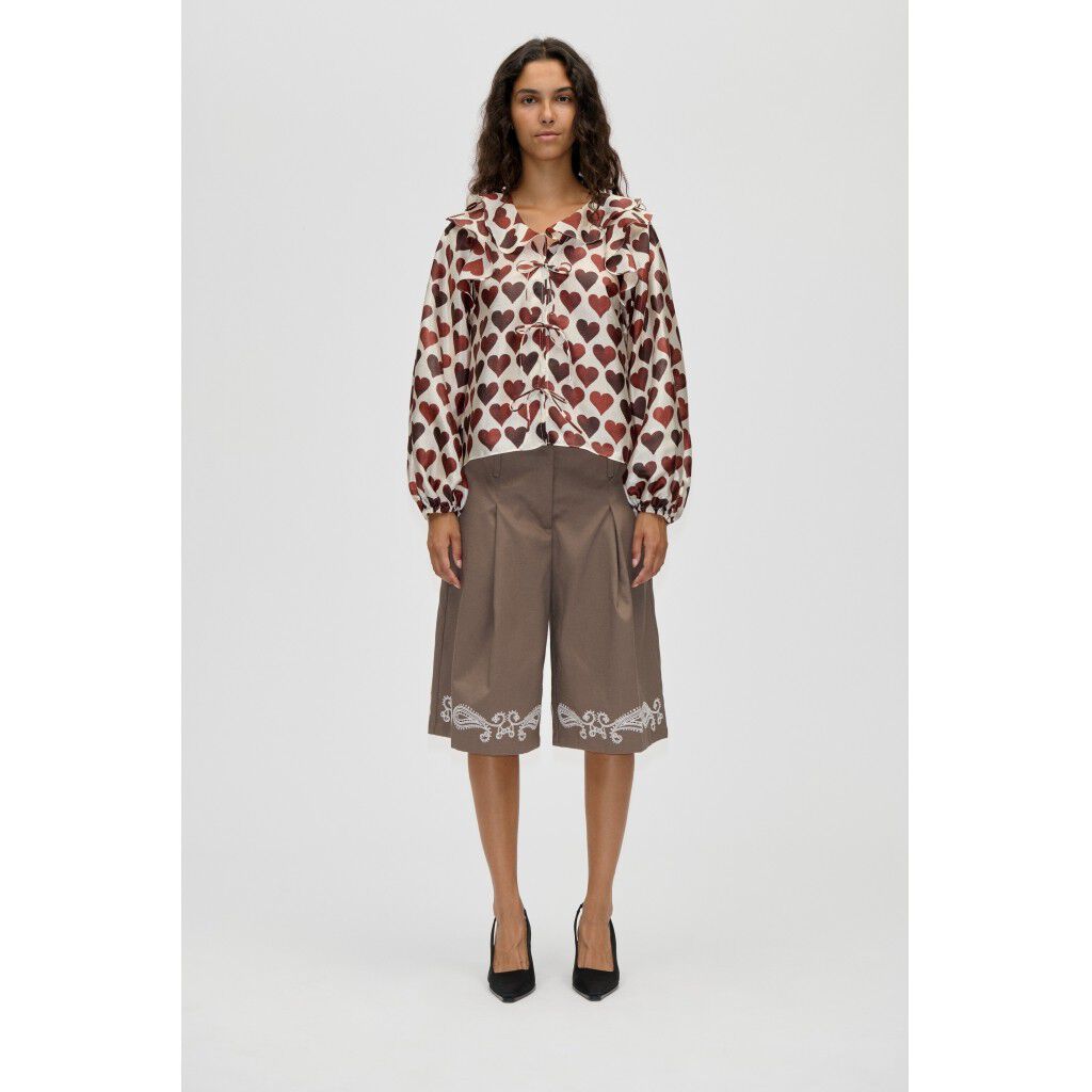 2067 Flat Textured Poly, Multi Ruffle Raglan Top