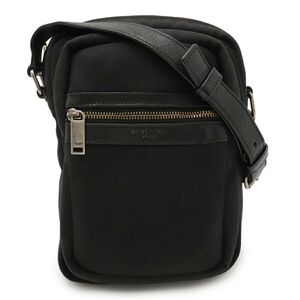 Yves Saint Laurent Shoulder Bag