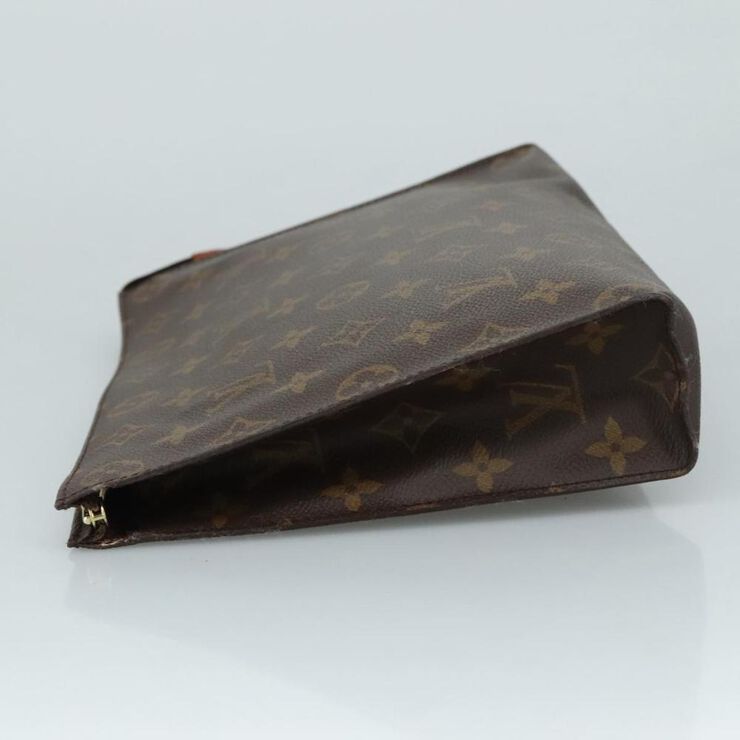Louis Vuitton Poche Toilette