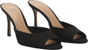 SANDALS. -- BARBARA