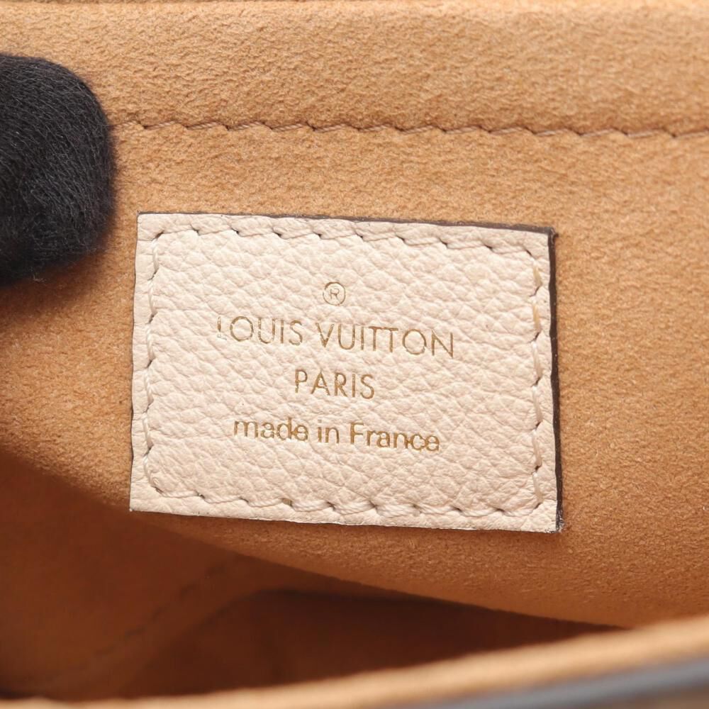 Louis Vuitton Shoulder Bags