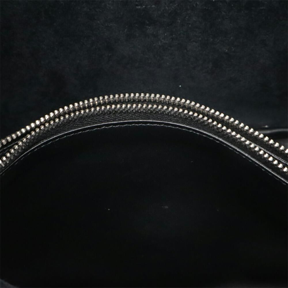 Yves Saint Laurent Shoulder Bag