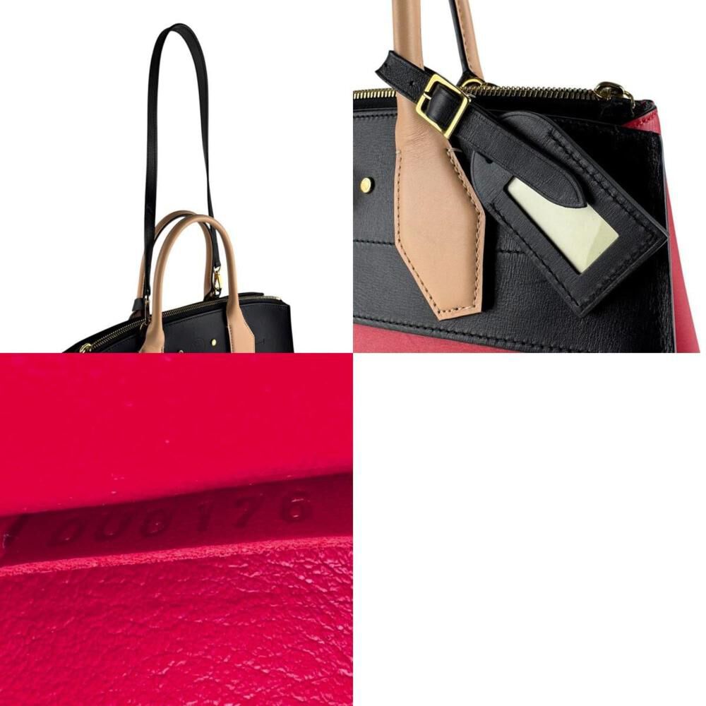 Louis Vuitton Shoulder Bags