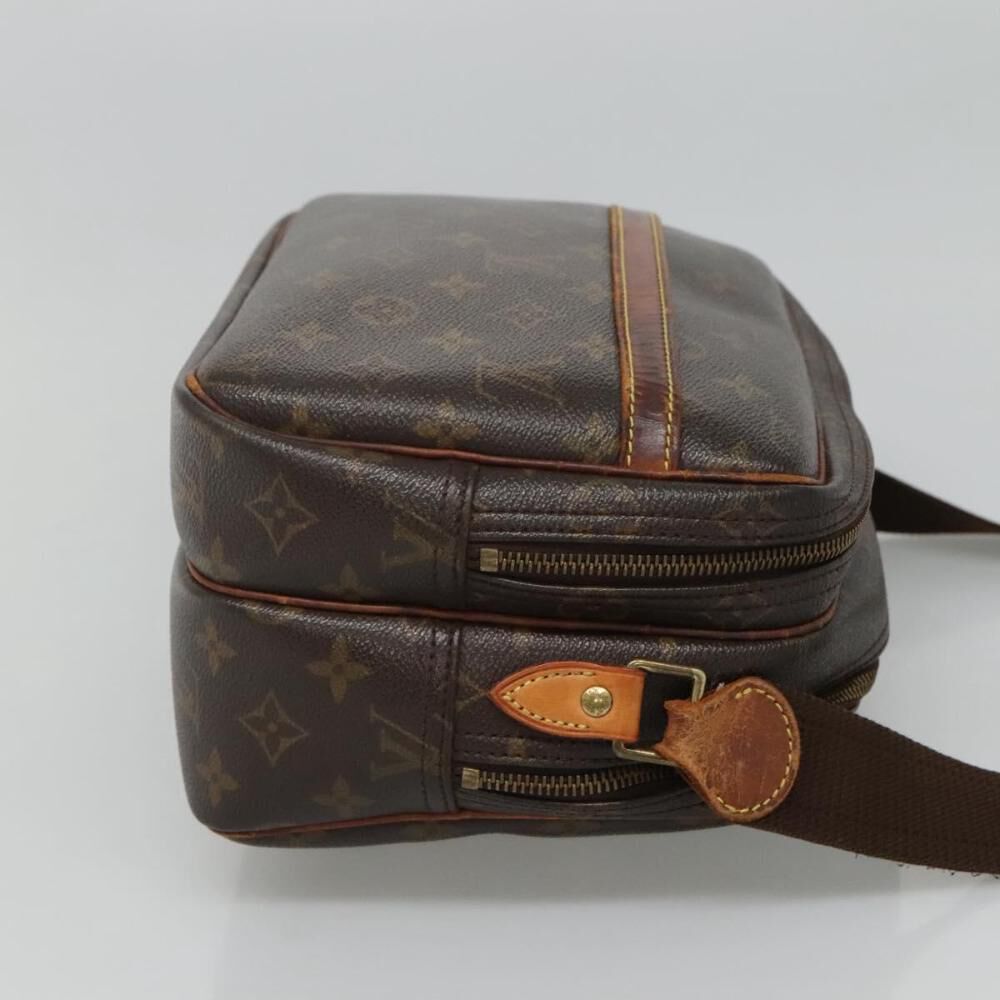 Louis Vuitton Reporter