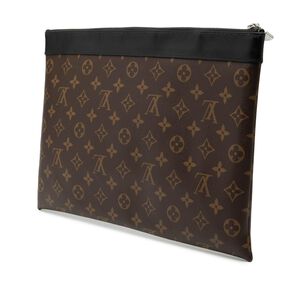 Louis Vuitton Clutch