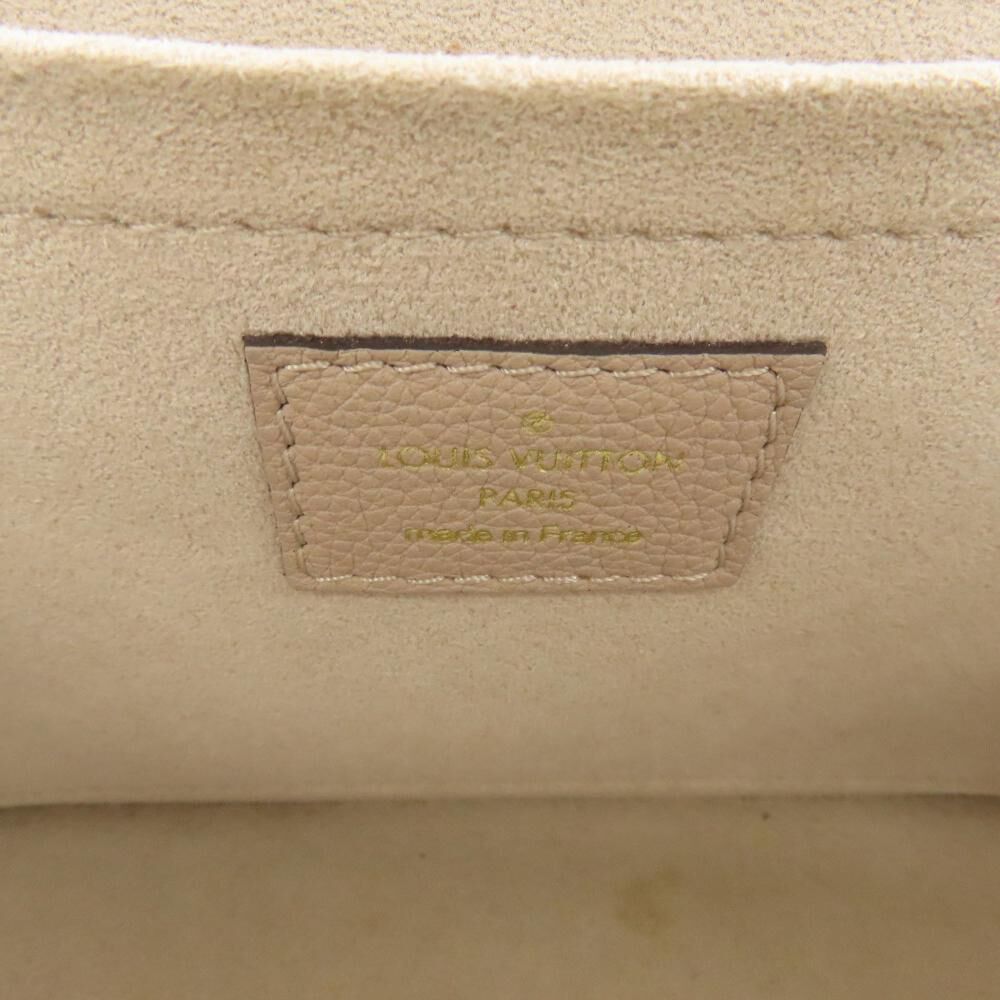 Louis Vuitton Shoulder Bags