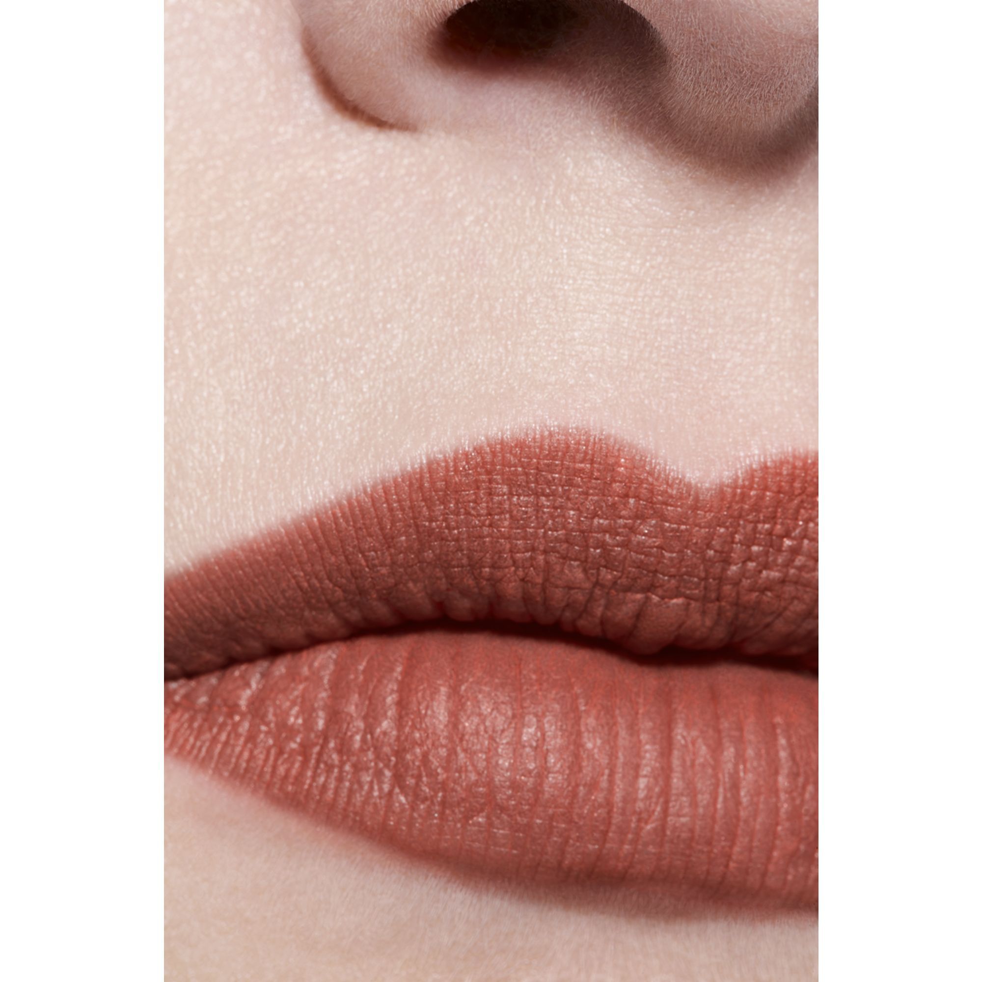 Luminous Matte Lip Colour