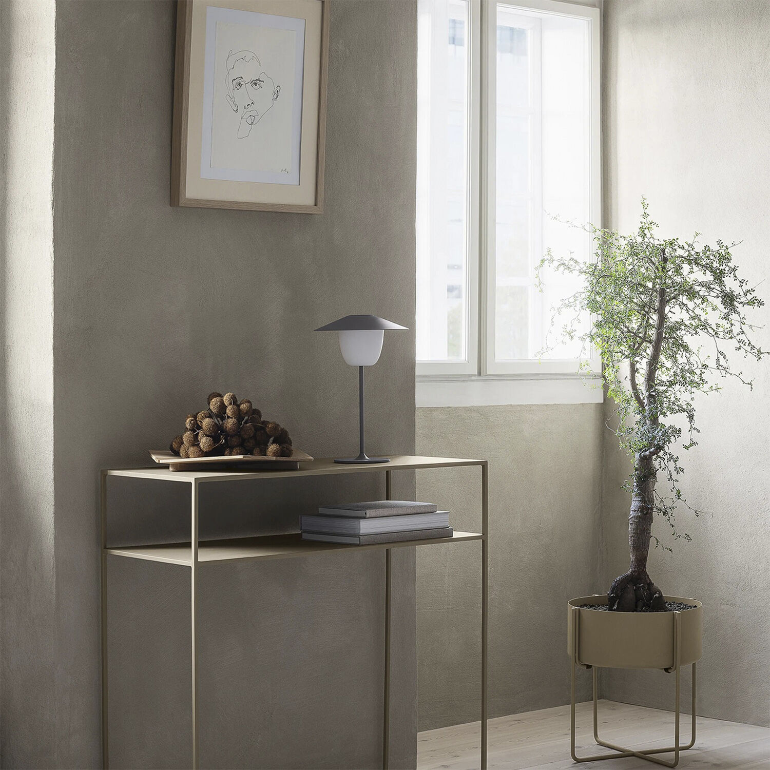 Console Table - FERA