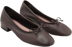 SHOES. -- BAILA