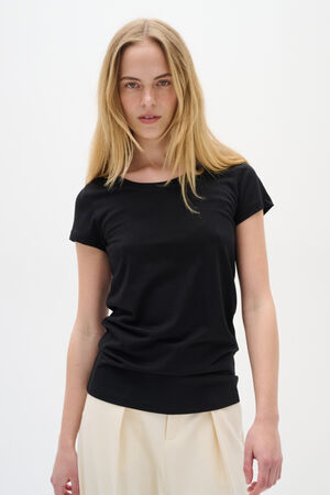 Rena O T-shirt
