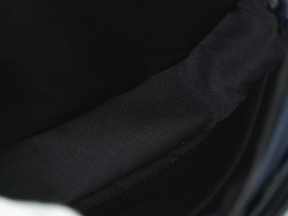 Louis Vuitton Messenger