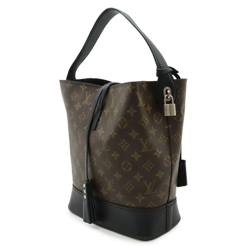 Louis Vuitton Shoulder Bags
