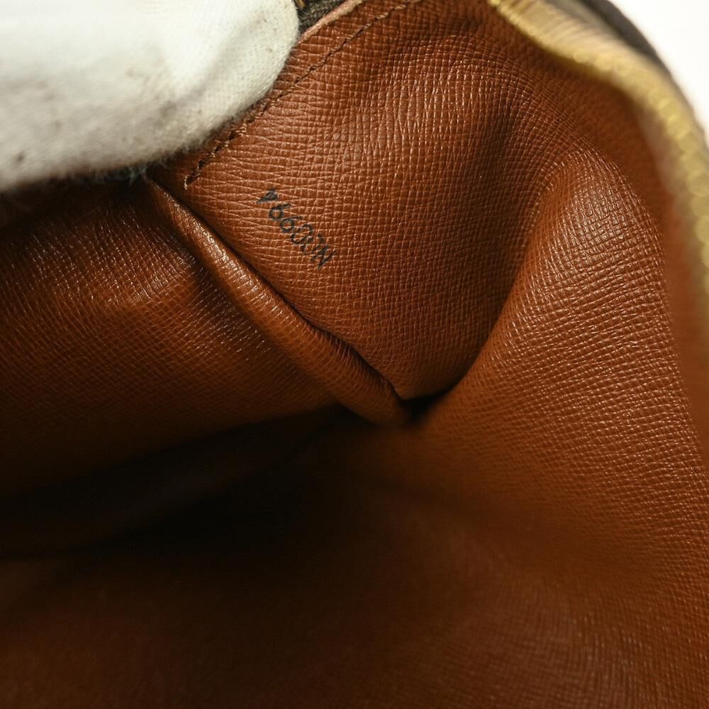 Louis Vuitton Papillon