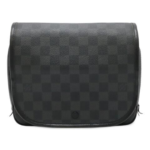 Louis Vuitton Clutch