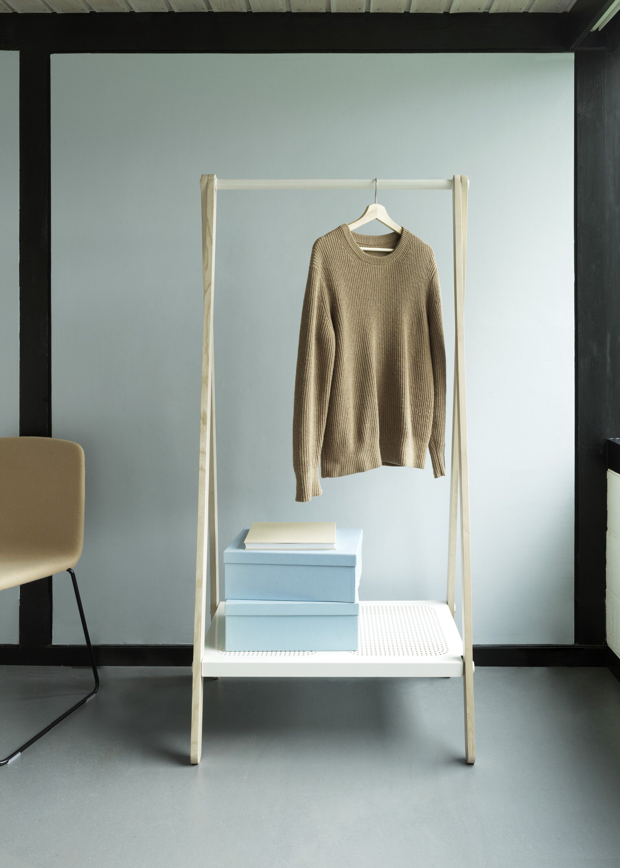 Toj Clothes Rack Small