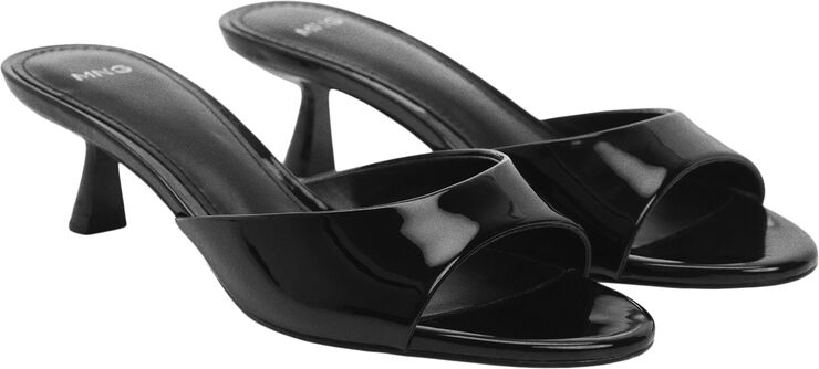 Patent leather effect heeled sandal