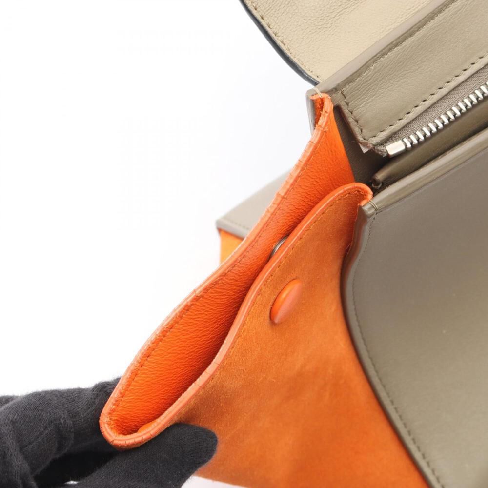 C&eacute;line Trapeze