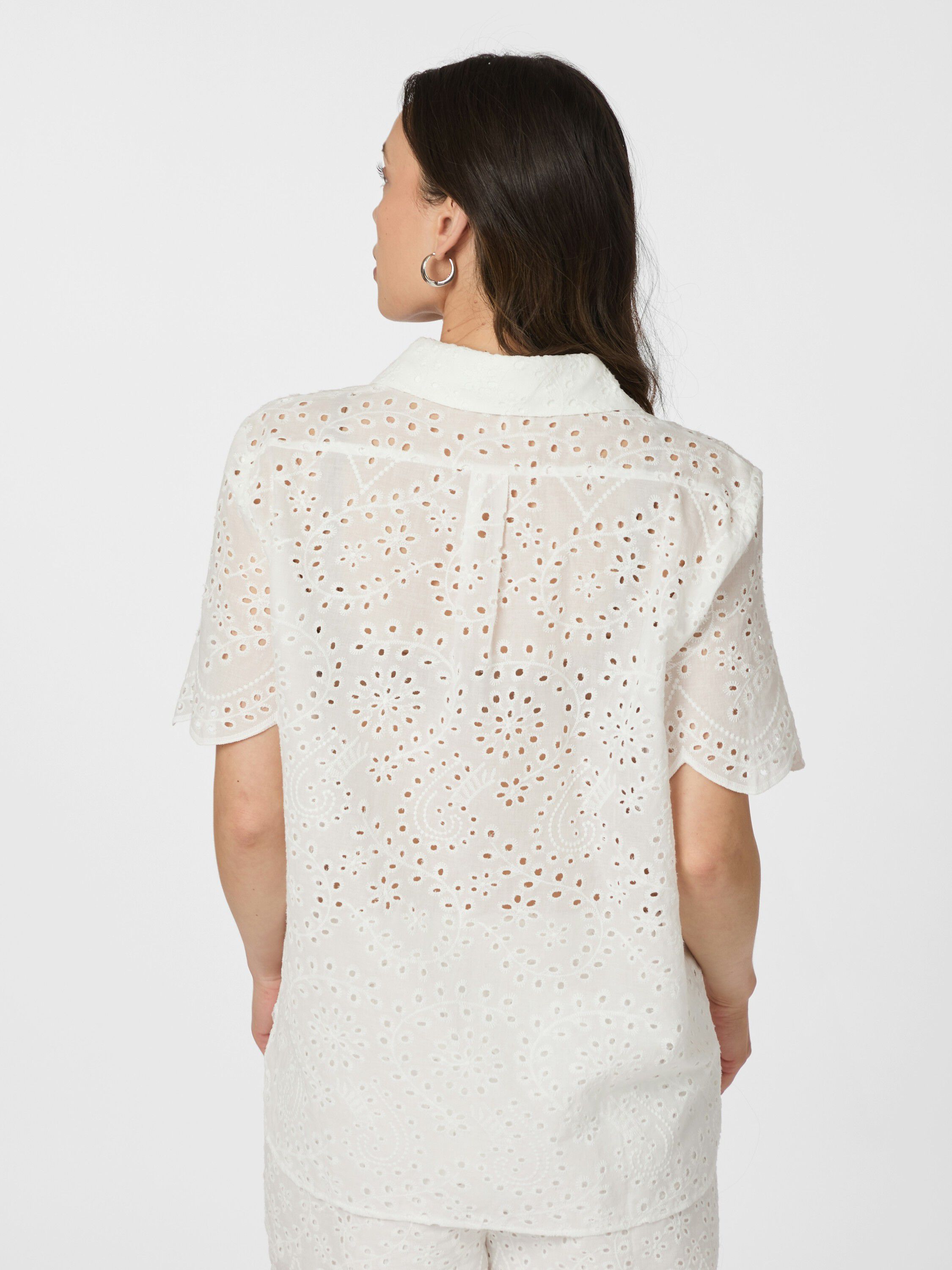 Gessie Embroidery Shirt