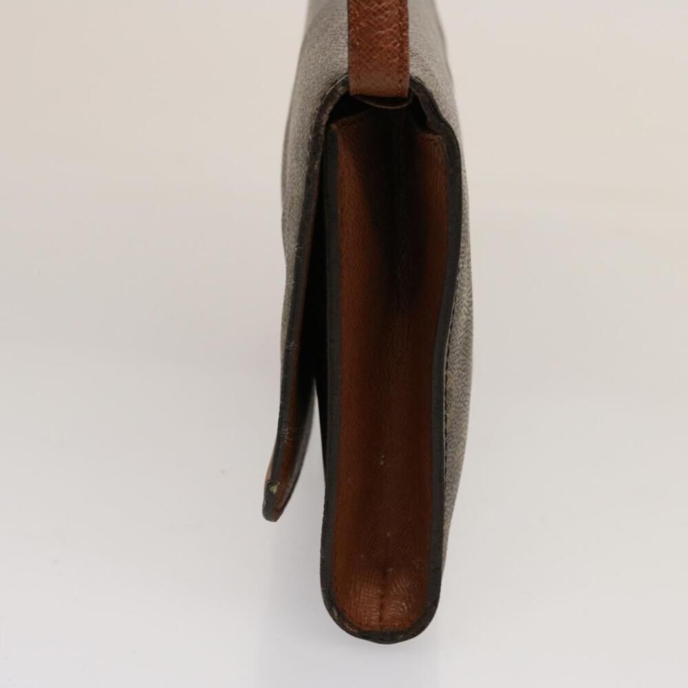 Louis Vuitton Shoulder Bags