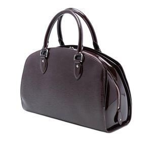 Louis Vuitton Pont Neuf