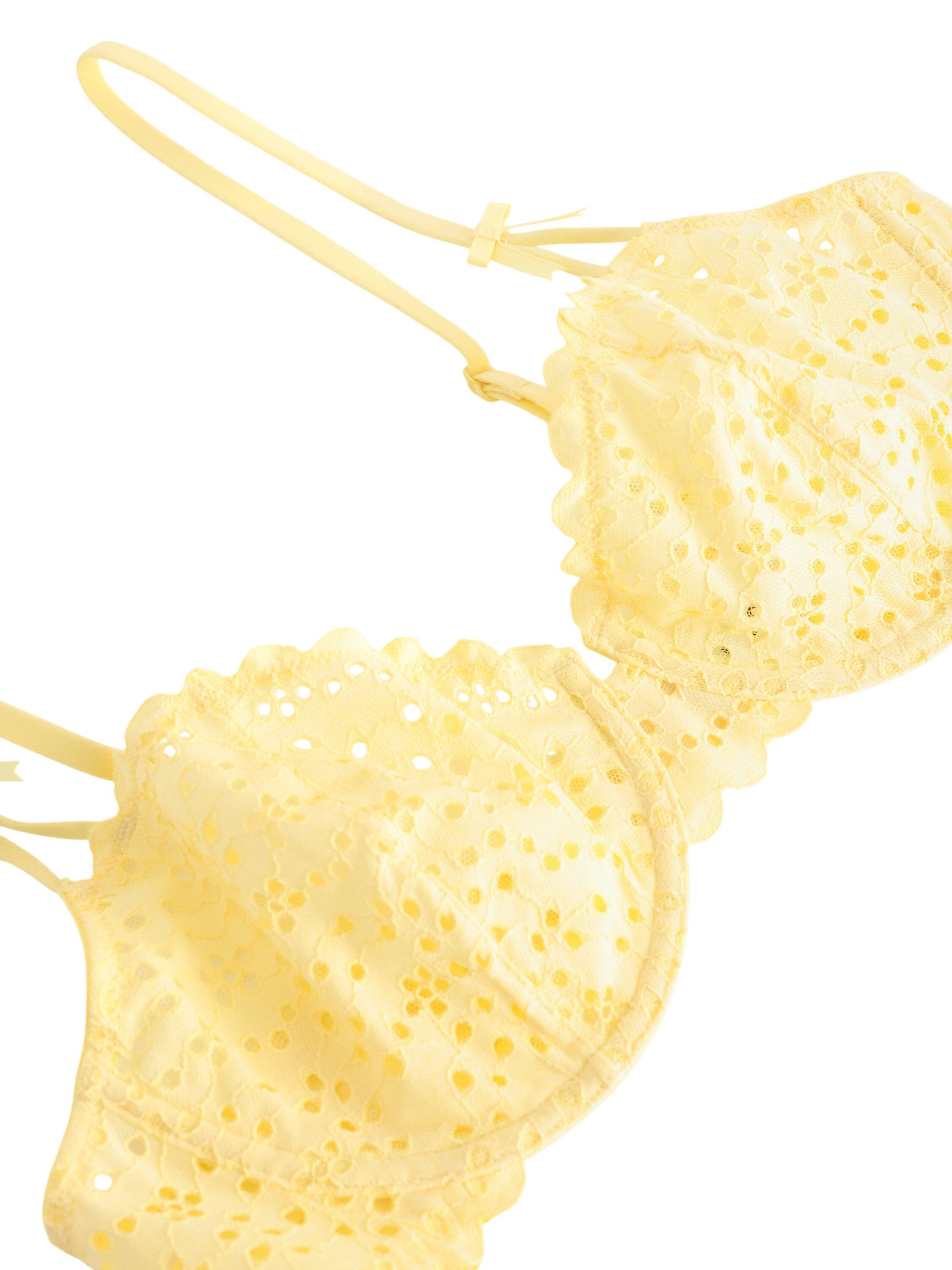 Uvatteret bh med broderie anglaise