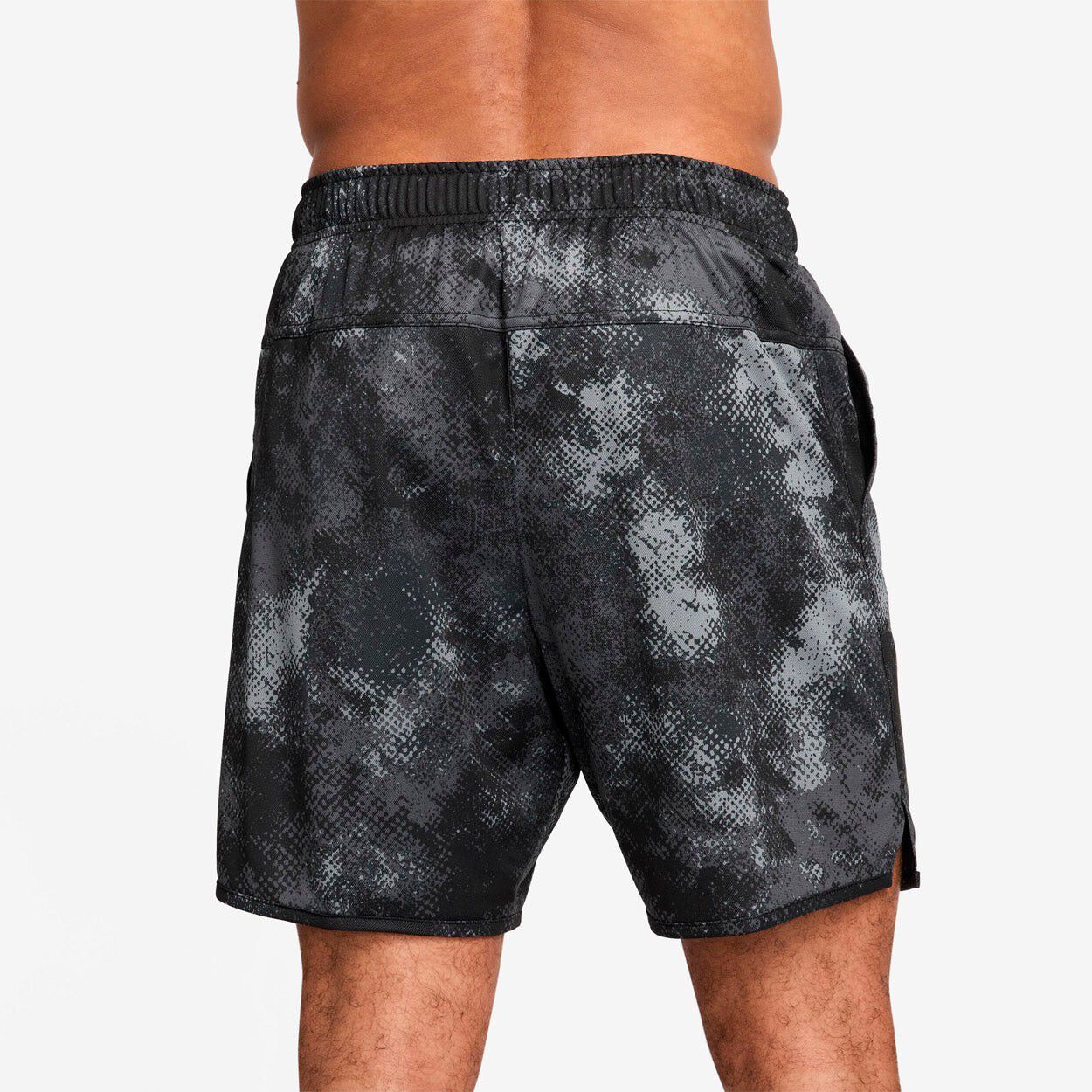 Totality Camo 7' Shorts