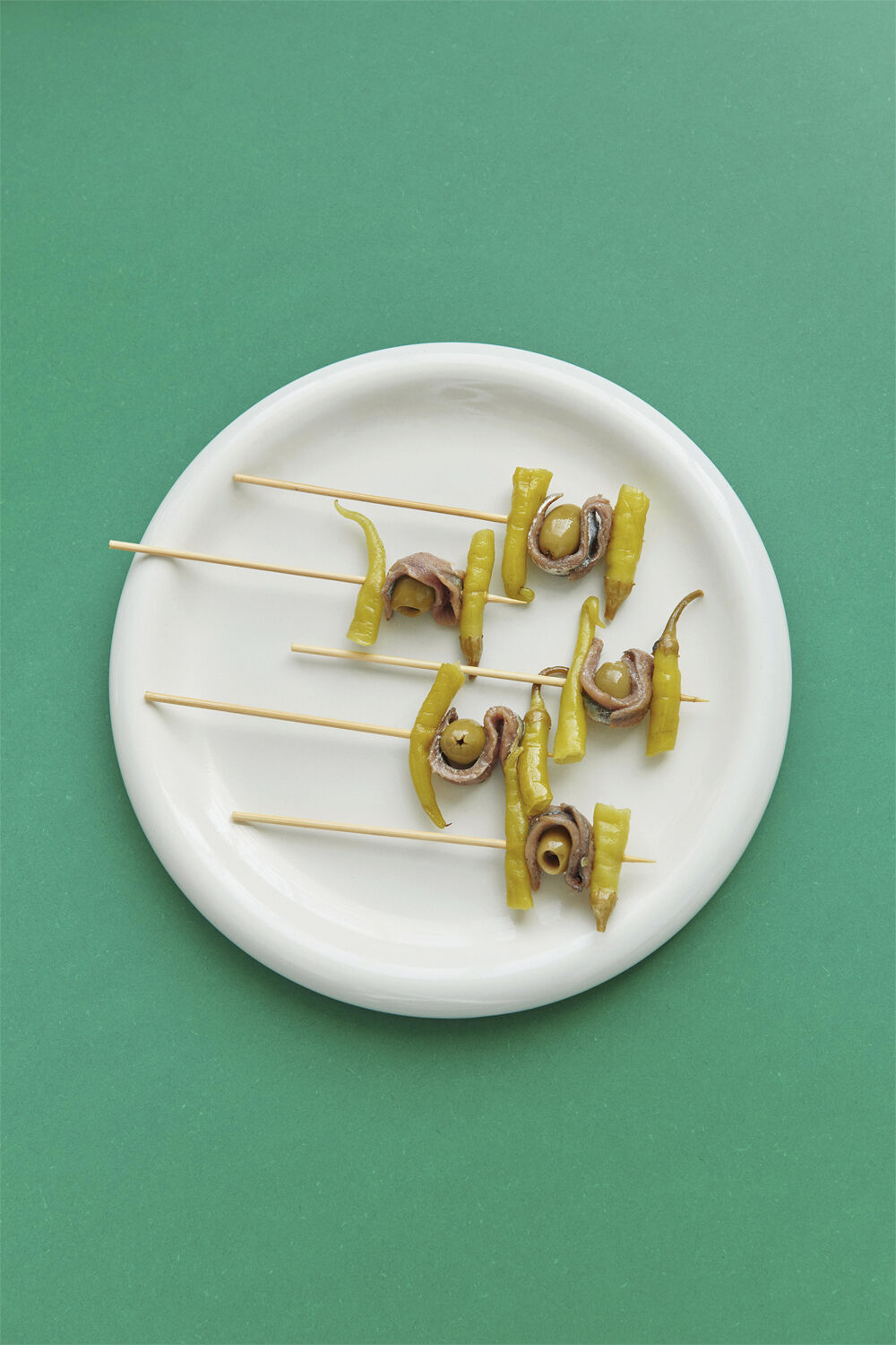 Barro Plate-Set of 2-&Oslash;24-Off-white