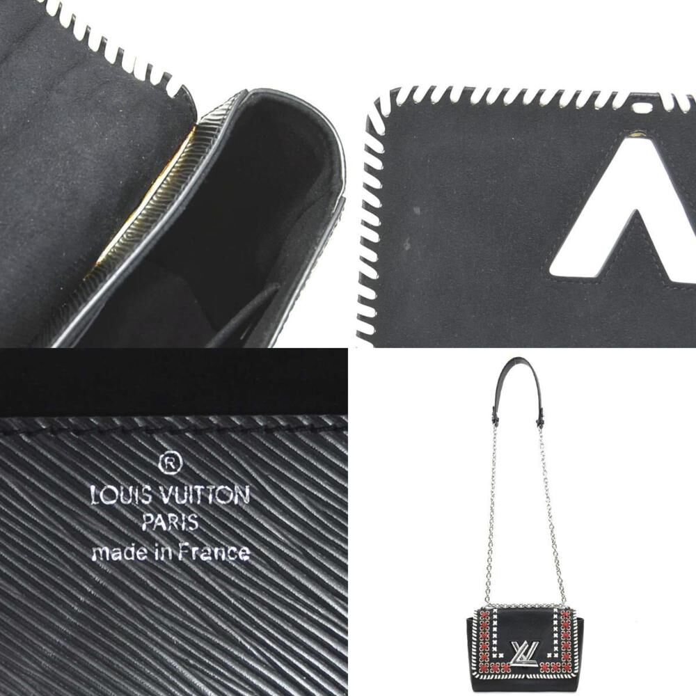 Louis Vuitton Shoulder Bags