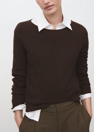 Fine-knit sweater