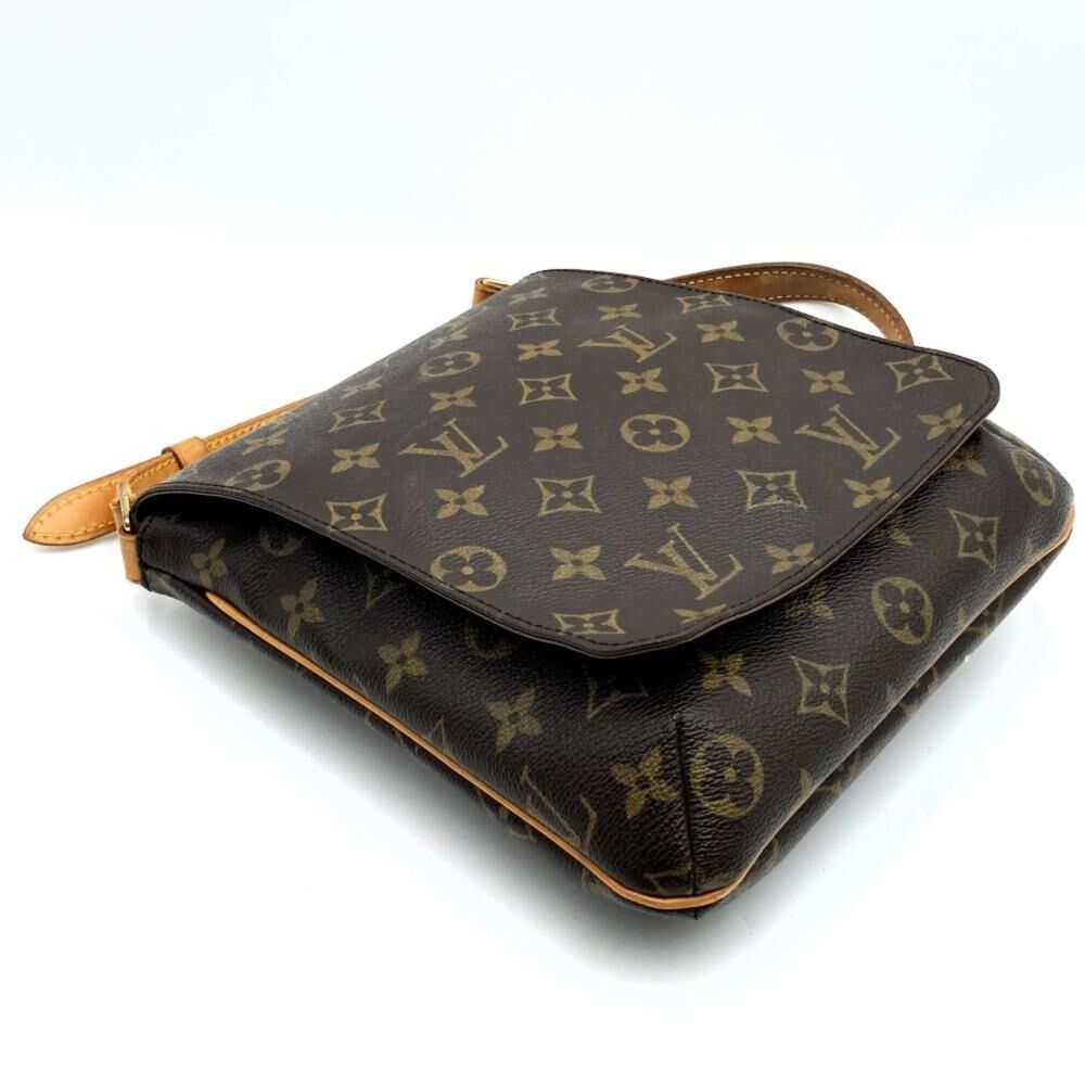 Louis Vuitton Shoulder Bags