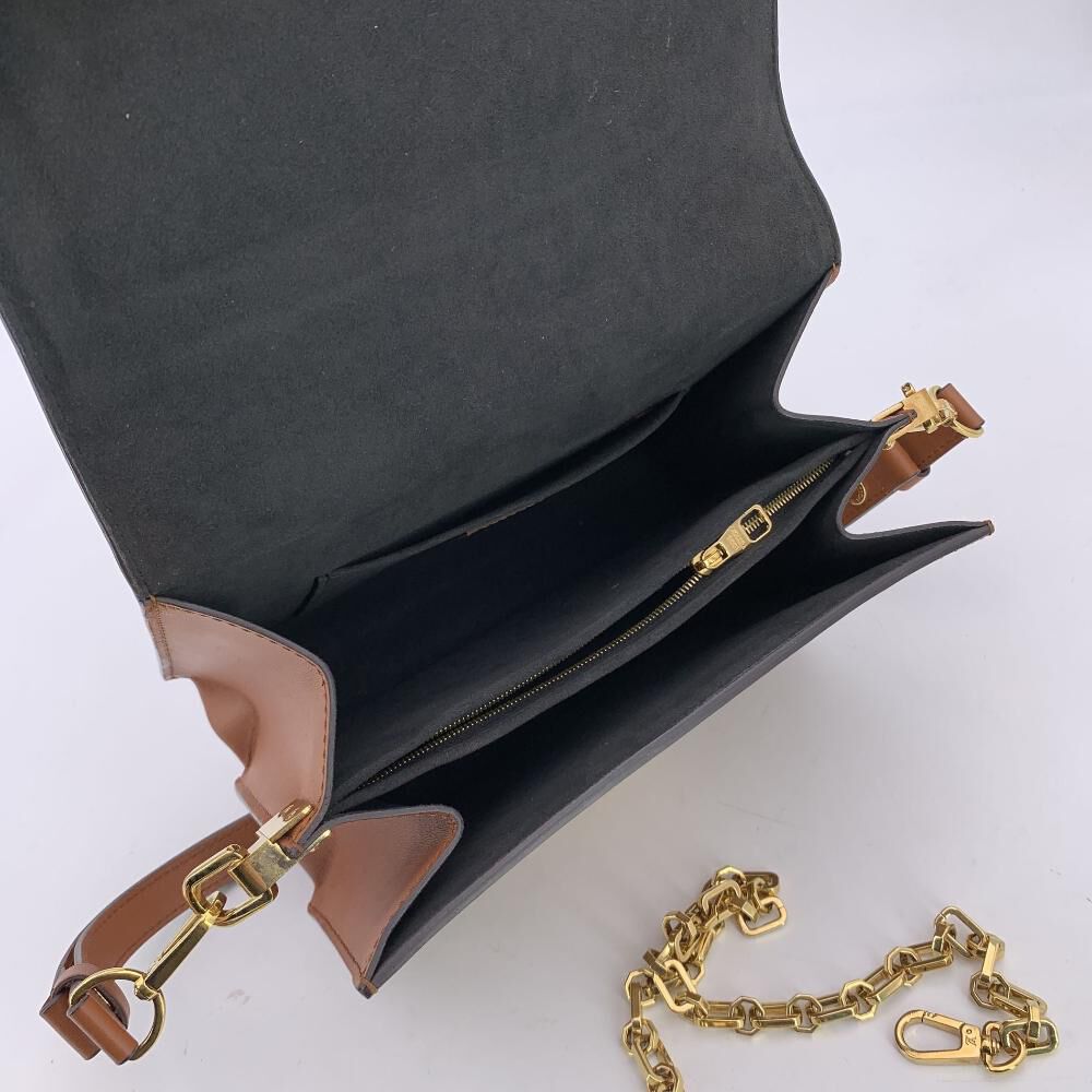 Louis Vuitton Dauphine