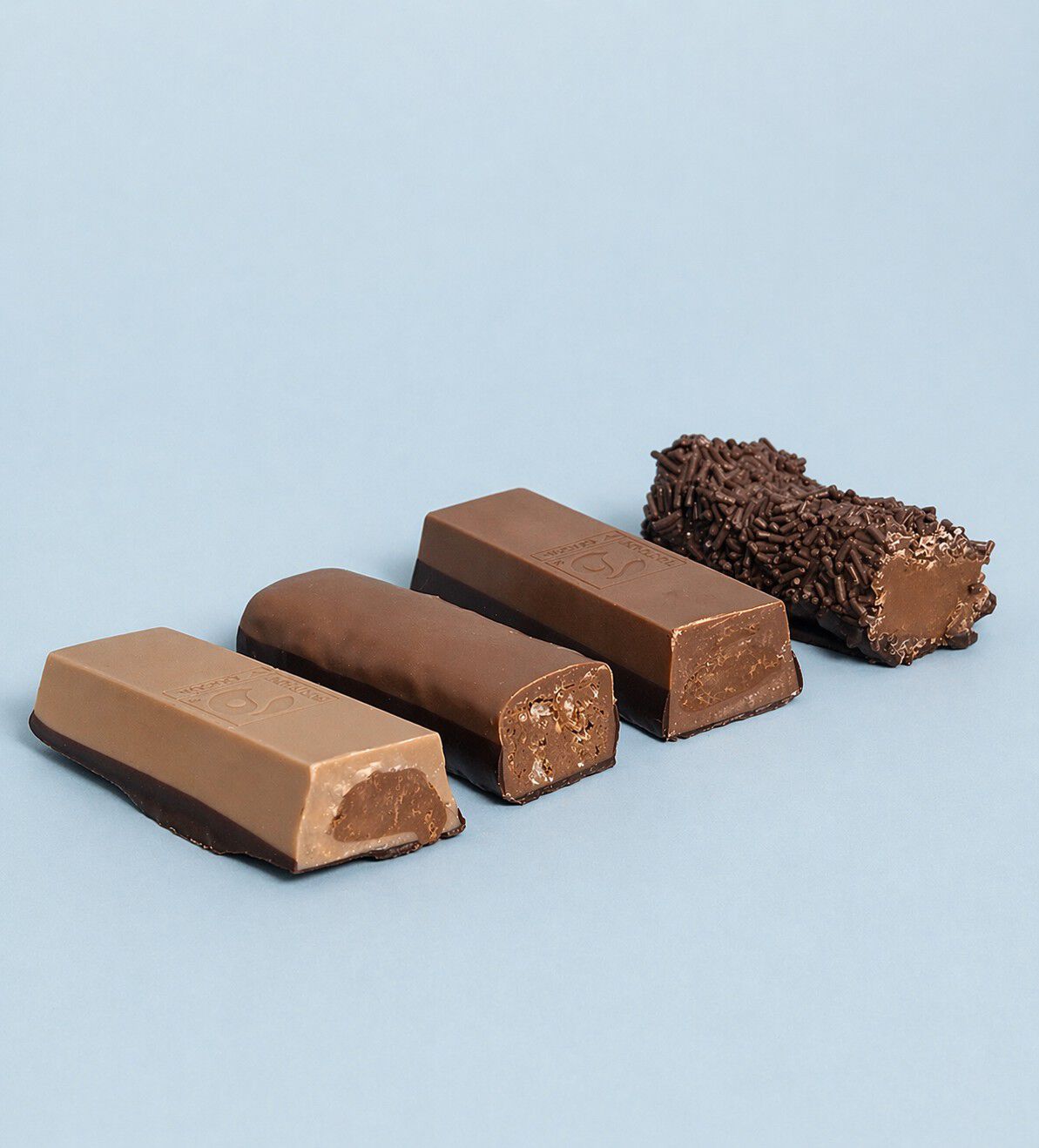 4 petit fours nougat favoritter