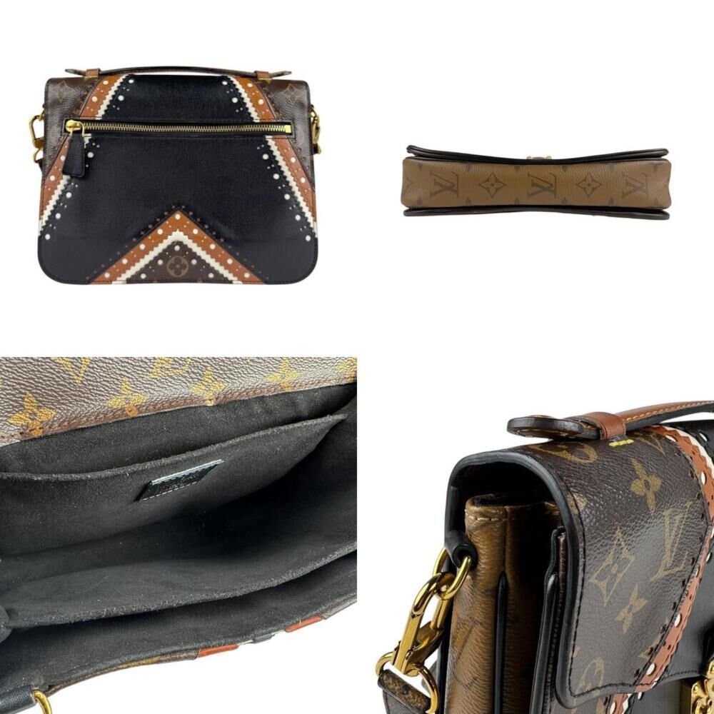 Louis Vuitton Shoulder Bags