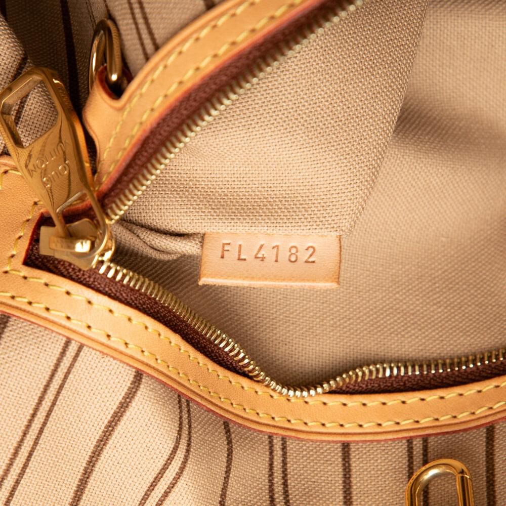 Louis Vuitton Delightful