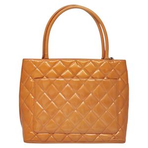 Chanel Medaillon
