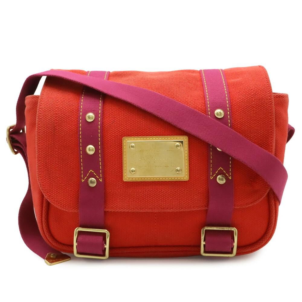 Louis Vuitton Antigua